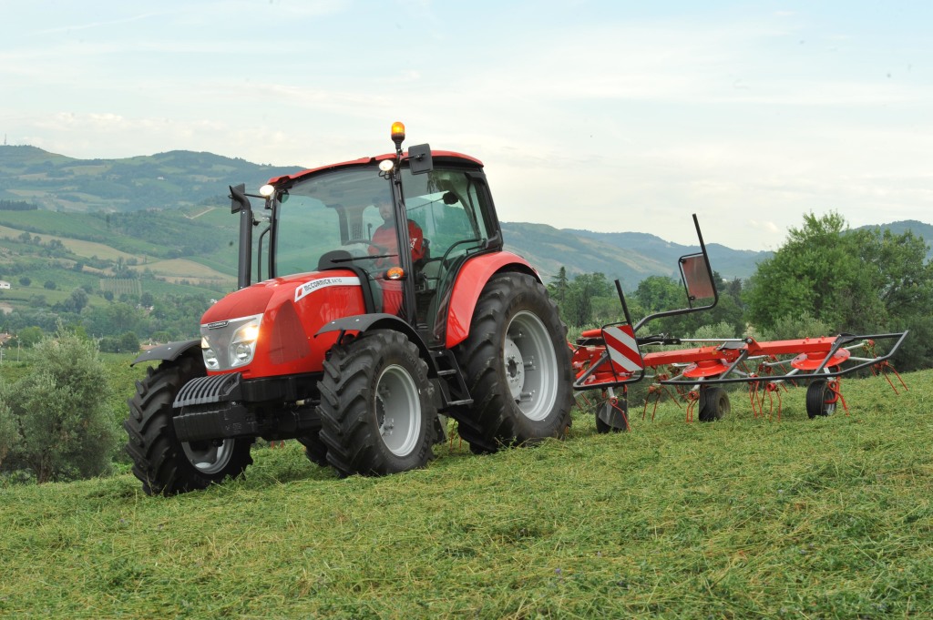 McCormick X4 in campo_low